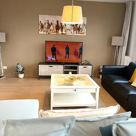 Holiday home Oneluxstay Near Diamond District