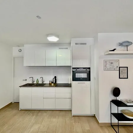 Holiday home Oneluxstay Near Diamond District *