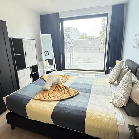 Holiday home Oneluxstay Near Diamond District Antwerp