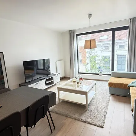 Oneluxstay Near Diamond District Holiday home