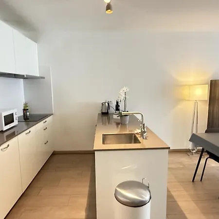 Oneluxstay Near Diamond District Holiday home *