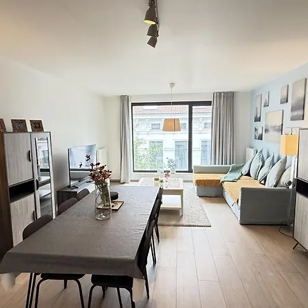 Oneluxstay Near Diamond District Будинок відпочинку Антверпен